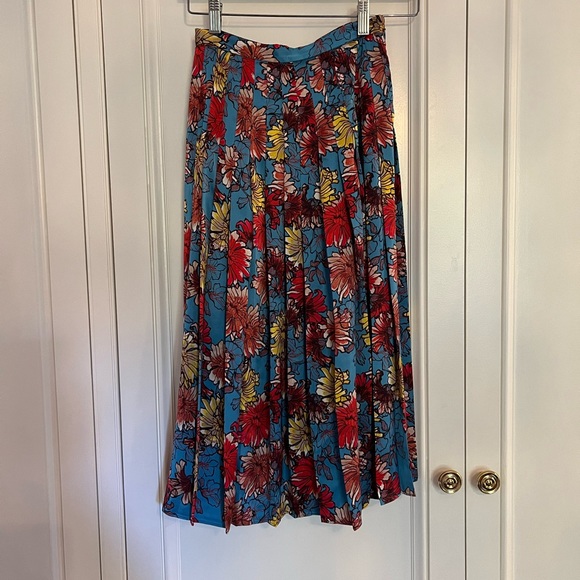 Aritzia Little Moon Olyra Floral Pleated Midi Skirt - Picture 2 of 8